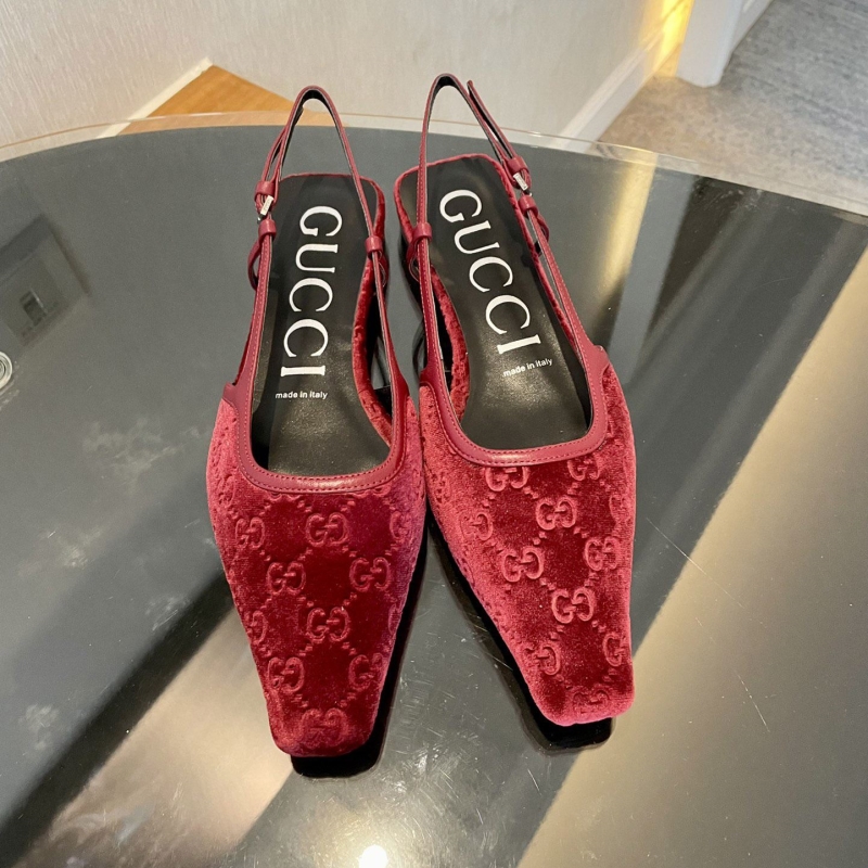 G*u*i high heels